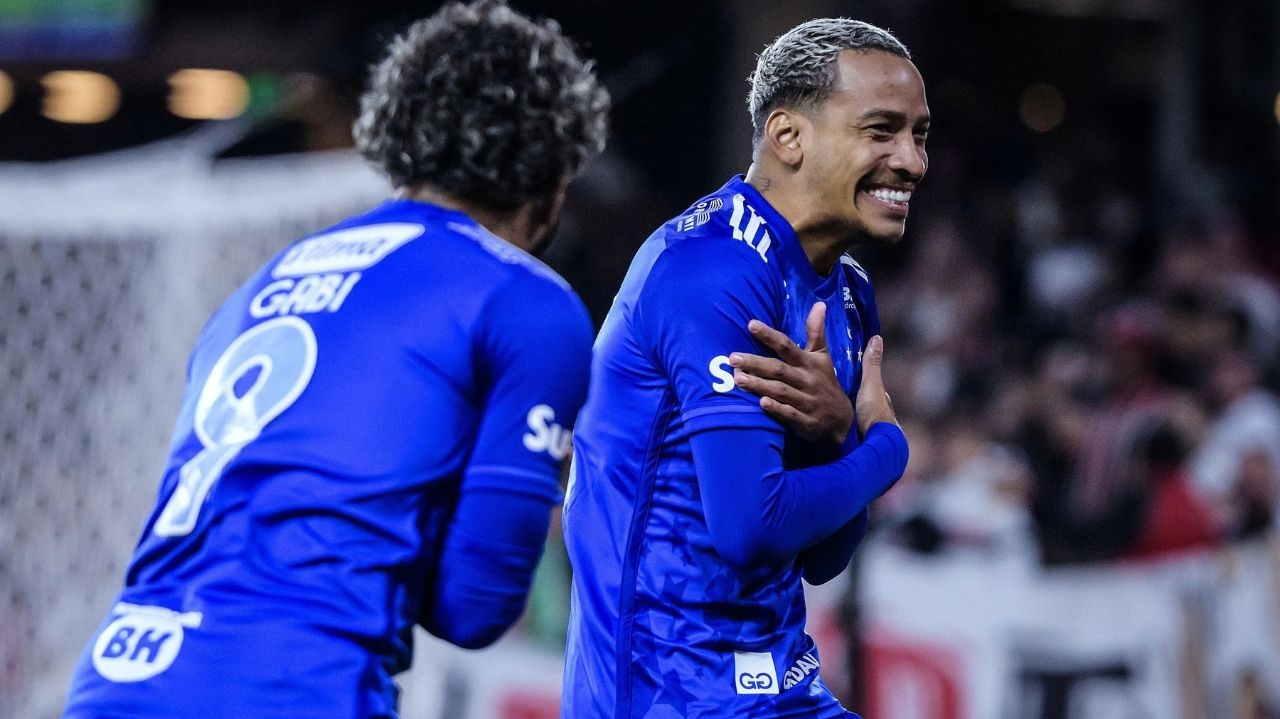 Com estreias, gol relâmpago e falha de Cássio, Cruzeiro e São Paulo empatam em 1×1