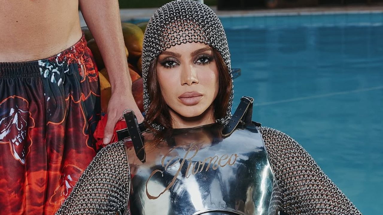 “Romeo”: Anitta anuncia data de lançamento de novo single