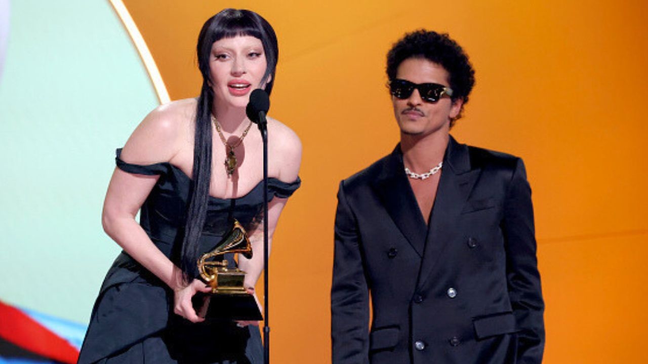 Grammy 2025: Lady Gaga e Bruno Mars vencem a categoria Melhor Performance Pop em Duo
