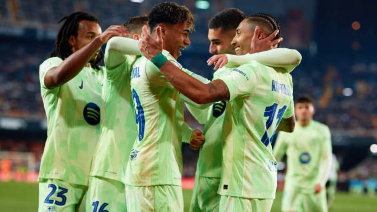 Barcelona goleia Valencia e avança para as semifinais da Copa do Rei