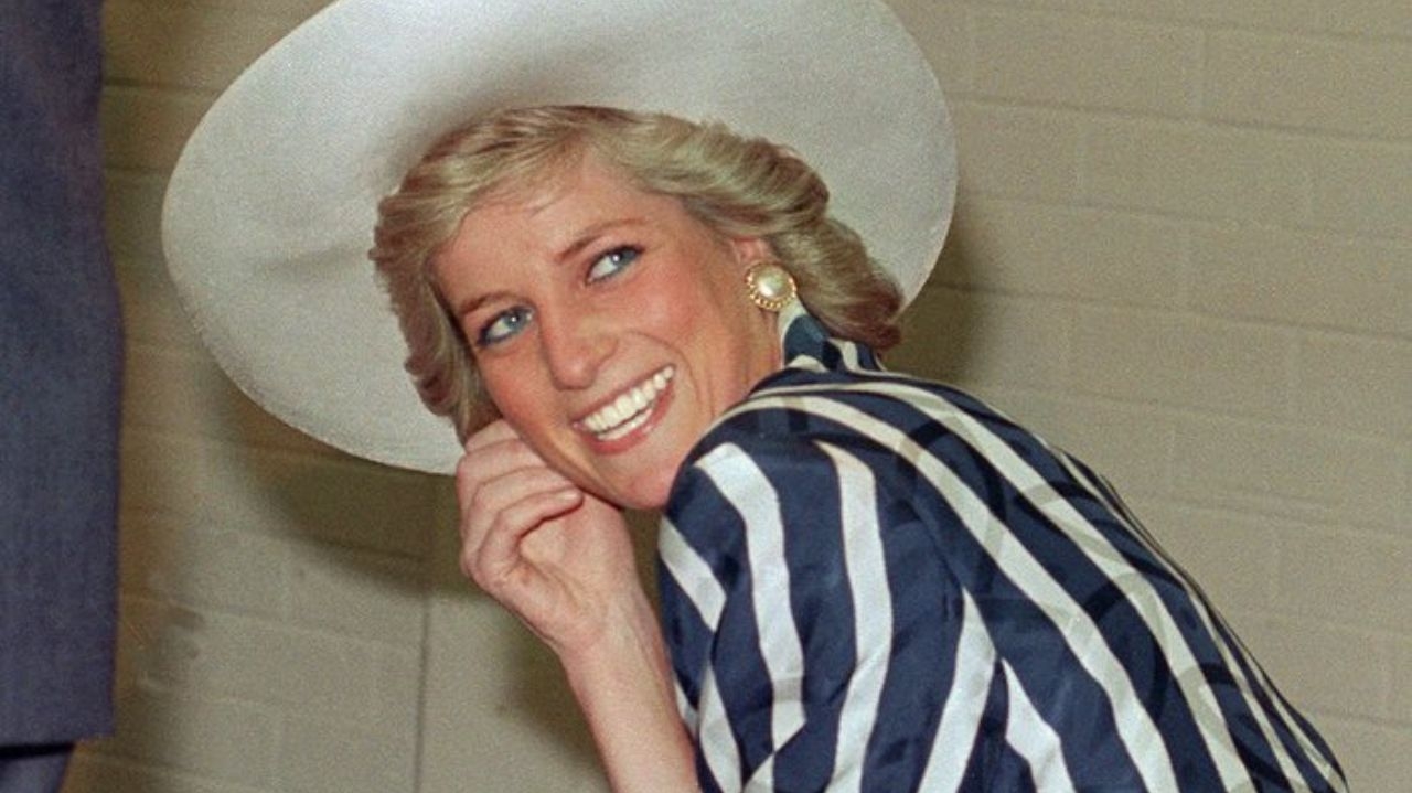 Sapato mais usado por Lady Di vira tendência para 2025