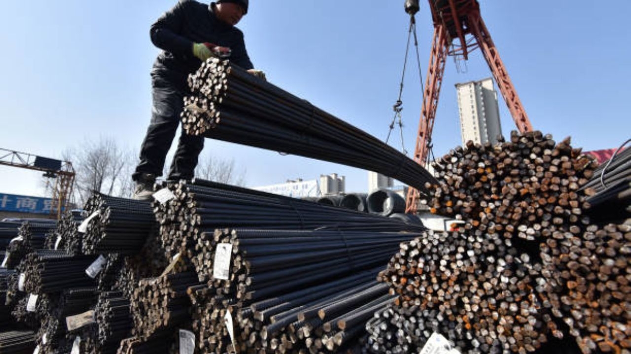 Estados Unidos passará a taxar o aço e alumínio estrangeiro a partir de 12 de março