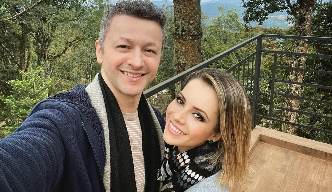 Sandy e Lucas Lima comemoram bodas de linho