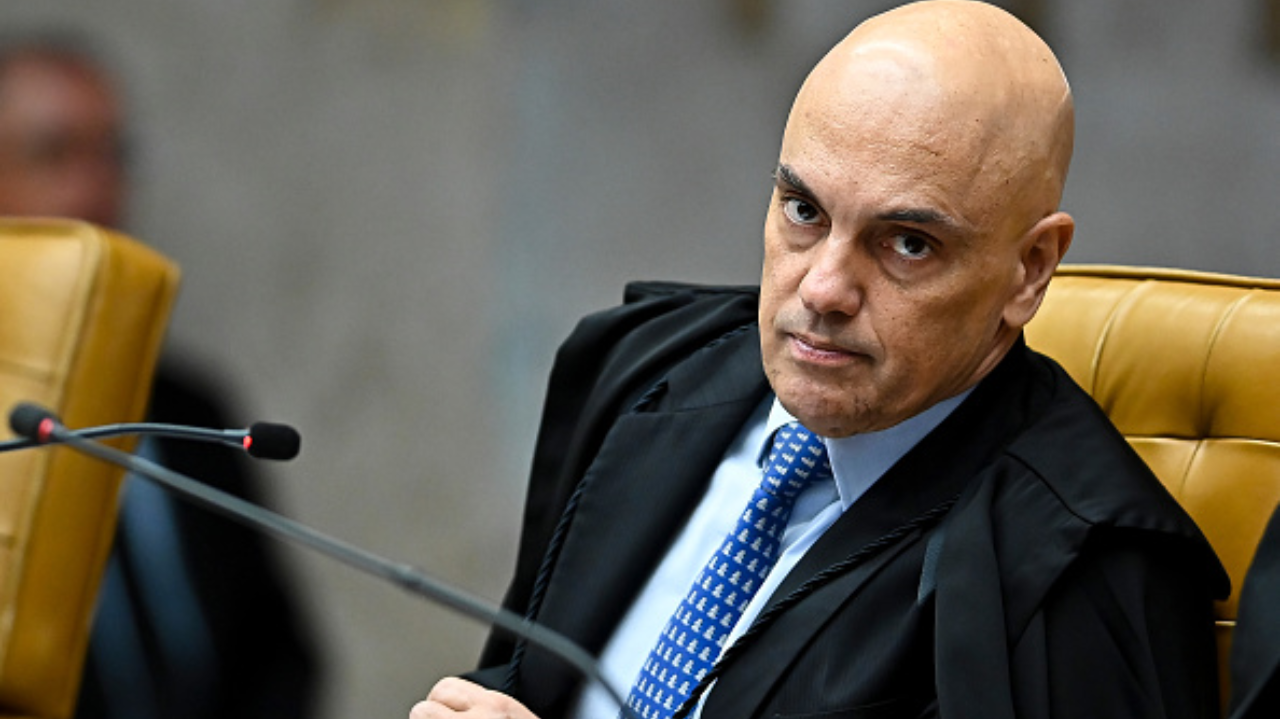 Delação de Mauro Cid tem áudios e vídeos expostos por ministro do STF