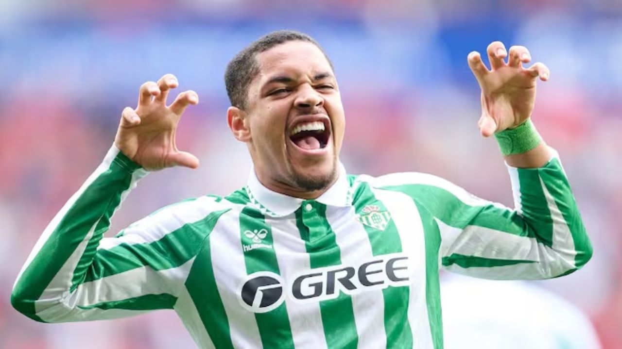 Palmeiras impõe data limite na negociação de Vitor Roque