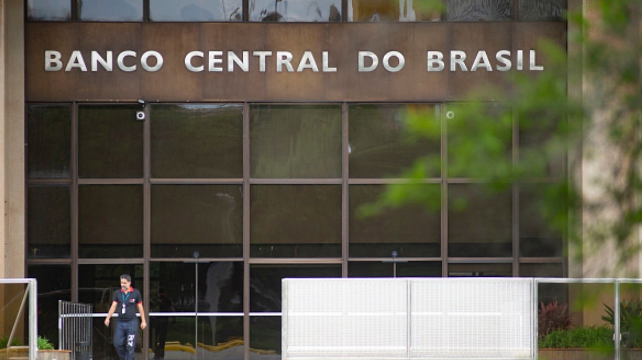 PIX: Banco Central reforça segurança das transações