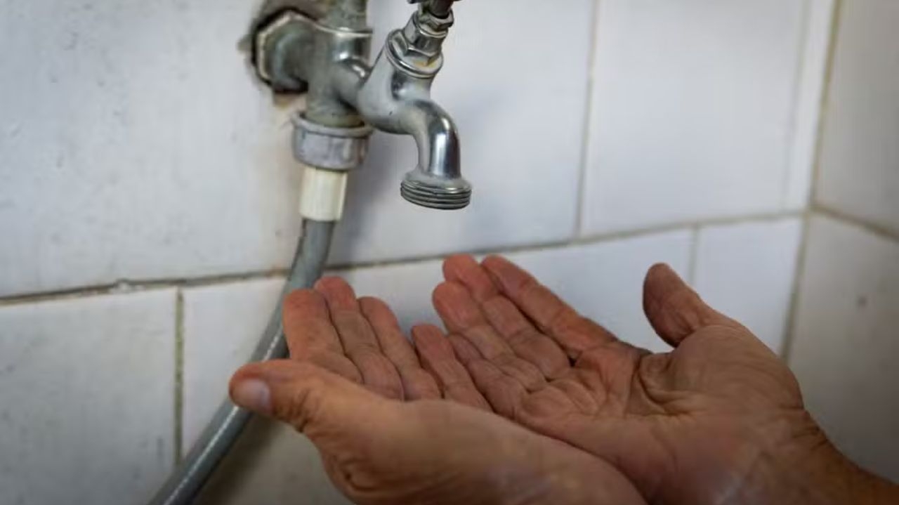 Blecaute em Manaus afeta fornecimento de água