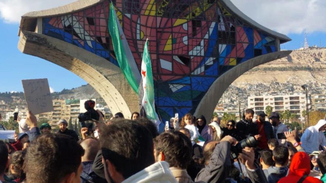 Limpeza étnica está sendo realizada, com o mar como opção para desova de corpos