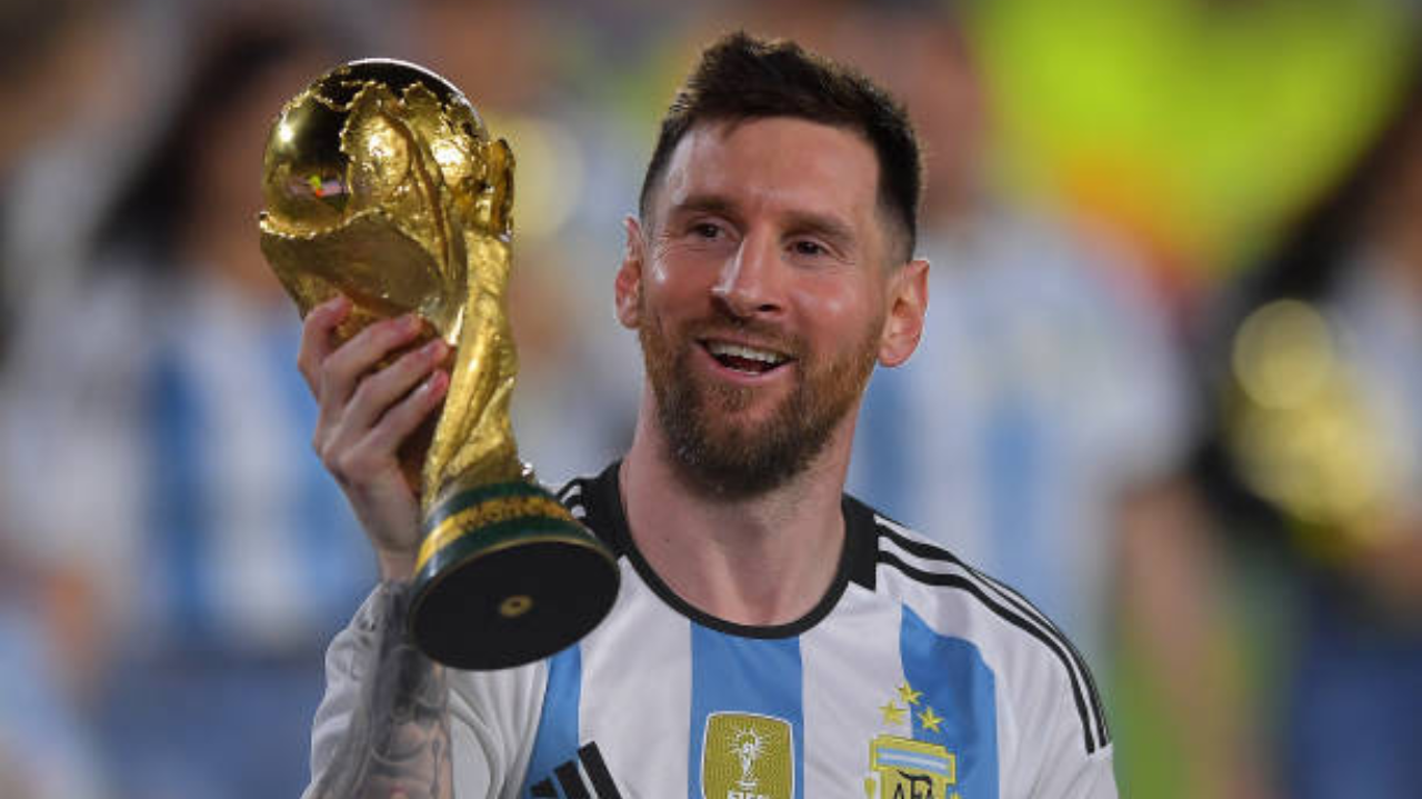 Messi sofre lesão e está fora de Data FIFA
