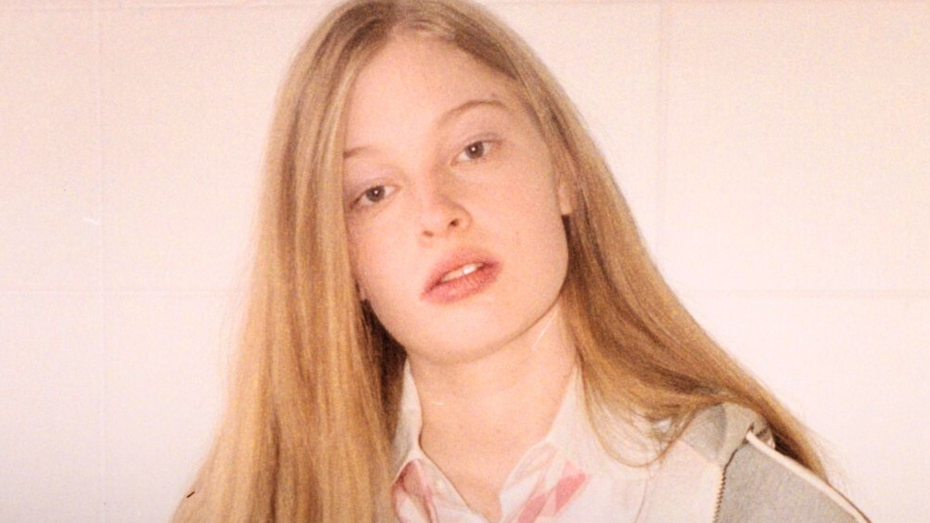 Jenna Wilson, filha de Elon Musk, estrela capa da Teen Vogue