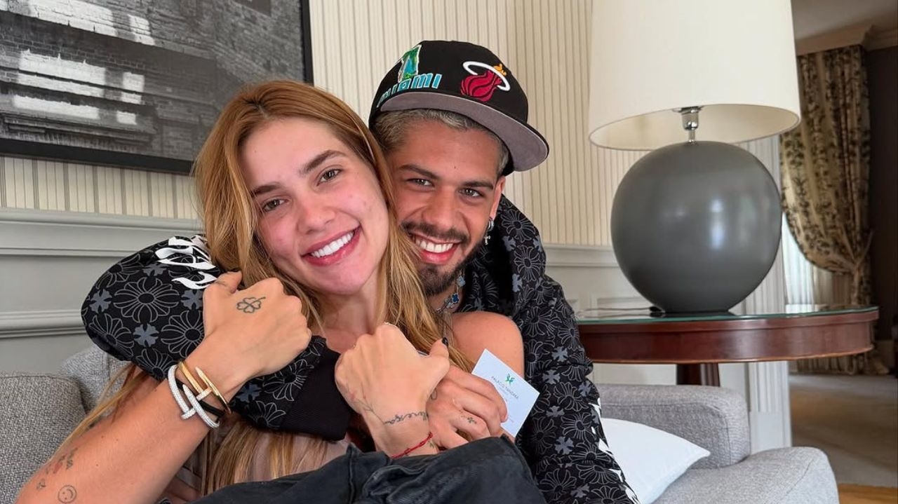 Virginia Fonseca revela significado do prefixo no jatinho da família