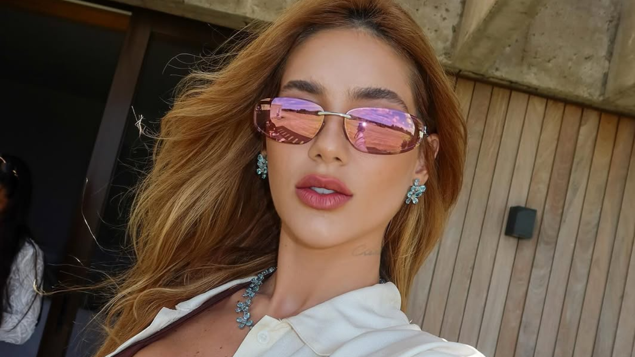 Virginia Fonseca se presenteia com jatinho equivalente à vinte e dois milhões de reais