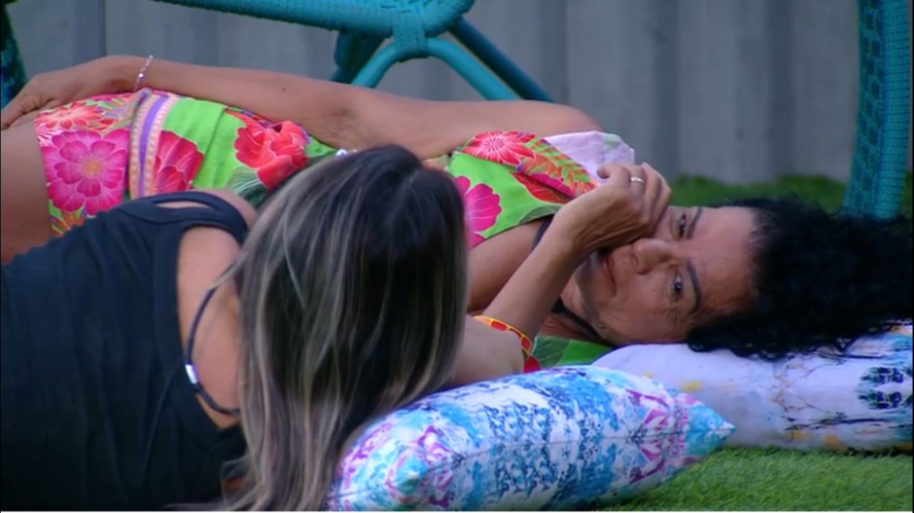 BBB 25: Vinícius é chamado de ‘hipócrita’ por Renata em conversa com Vilma