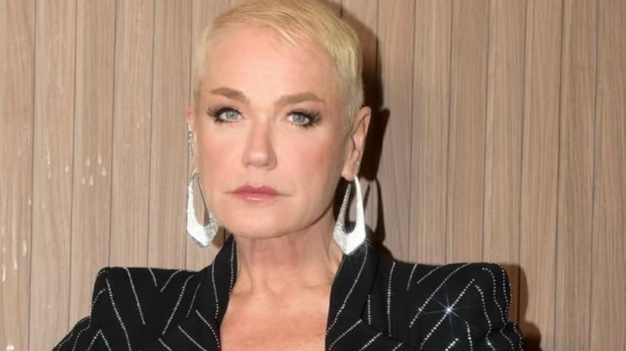 Xuxa comenta diagnóstico de alopecia e anuncia turnê