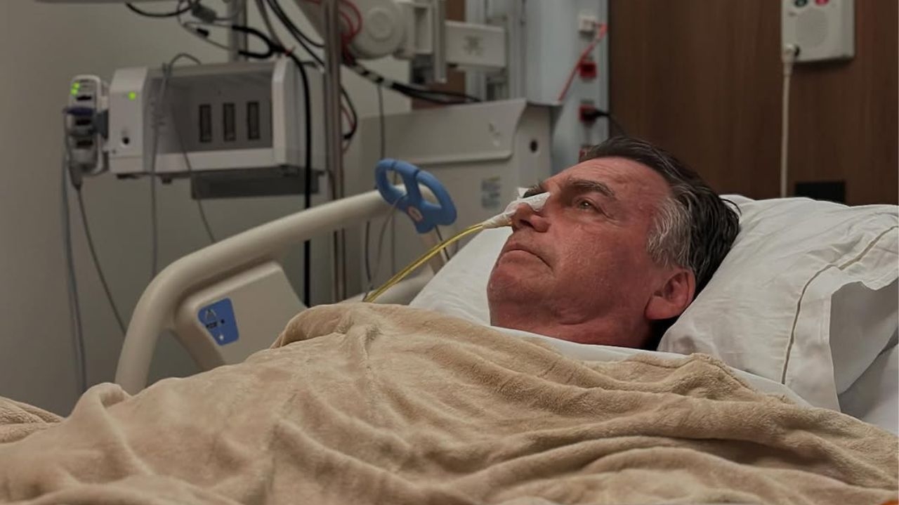 Bolsonaro se mantém na UTI com quadro estável e sem previsão de alta