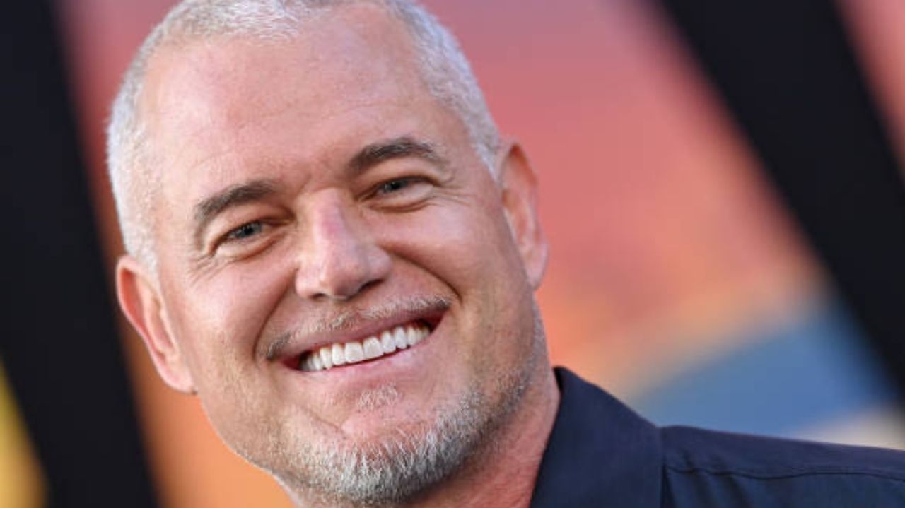 Eric Dane é visto sendo ajudado por uma enfermeira dias após revelar diagnóstico de ELA
