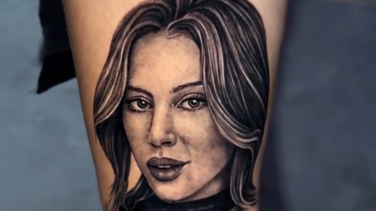 BBB 25: Finalista Renata Saldanha tem rosto eternizado na pele de fã cearense