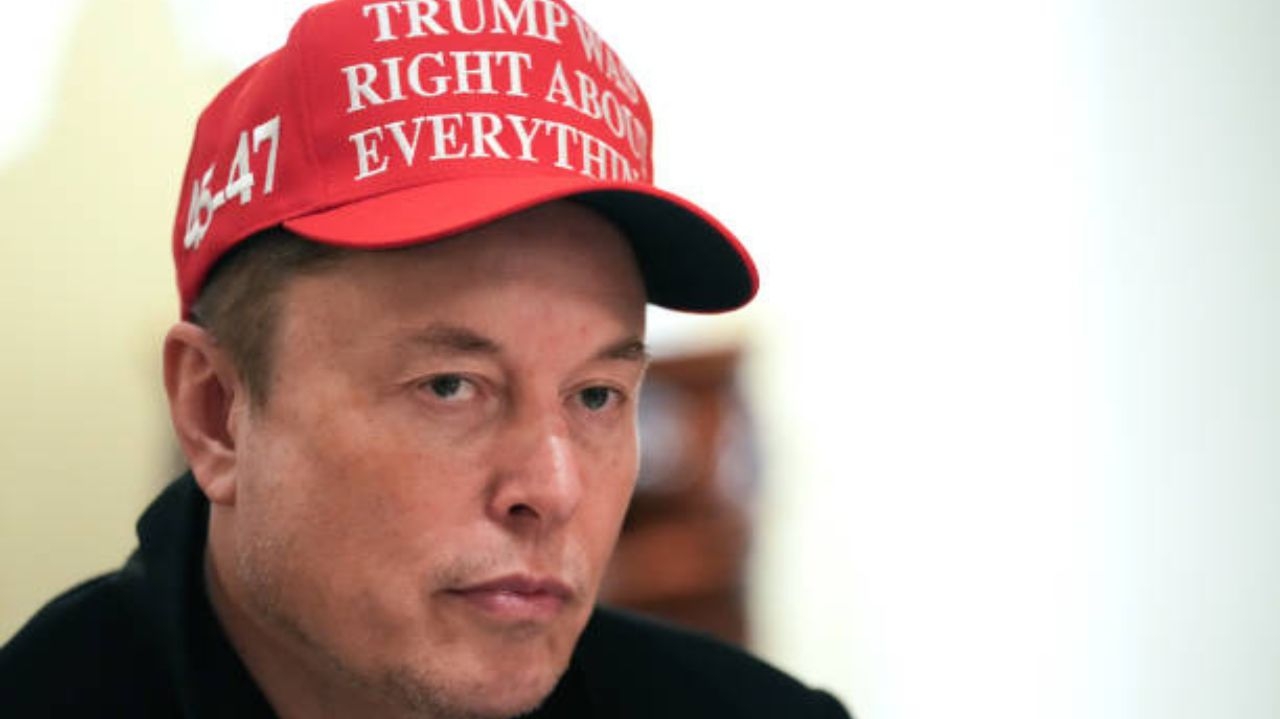 Queda de 71% nos lucros da Tesla obriga Musk a dedicar menos tempo à administração Trump