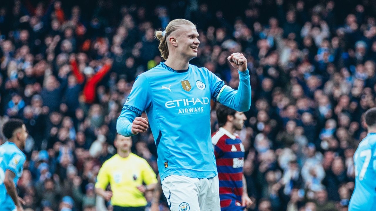 Haaland volta aos treinos no Manchester City após lesão