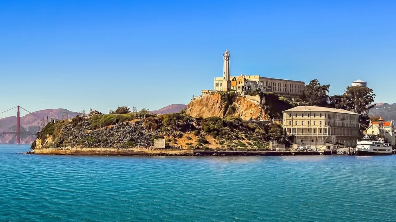 Prisão de Alcatraz: Trump planeja reabrir prisão para criminosos perigosos