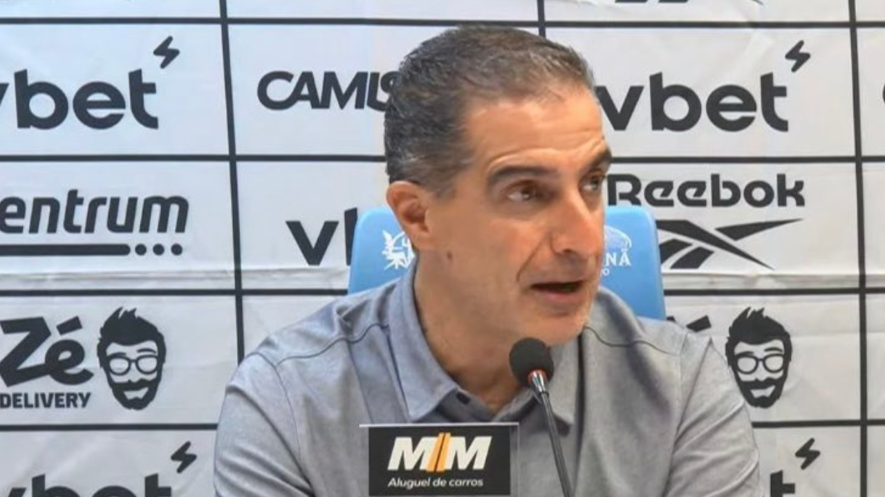 Paiva avalia equipe no clássico e parabeniza torcida do Botafogo