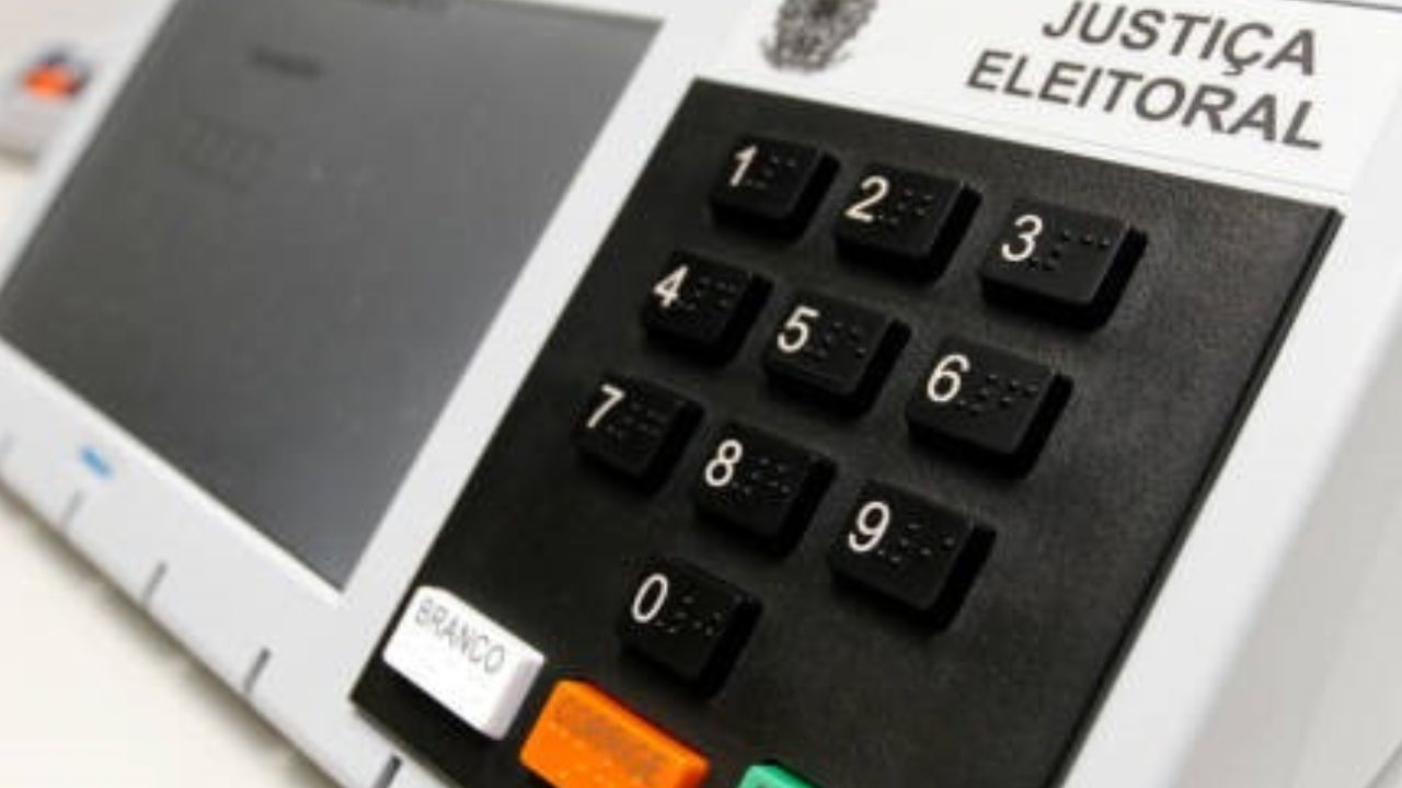 PEC que altera quantidade de mandatos do Executivo é aprovada pelo Senado