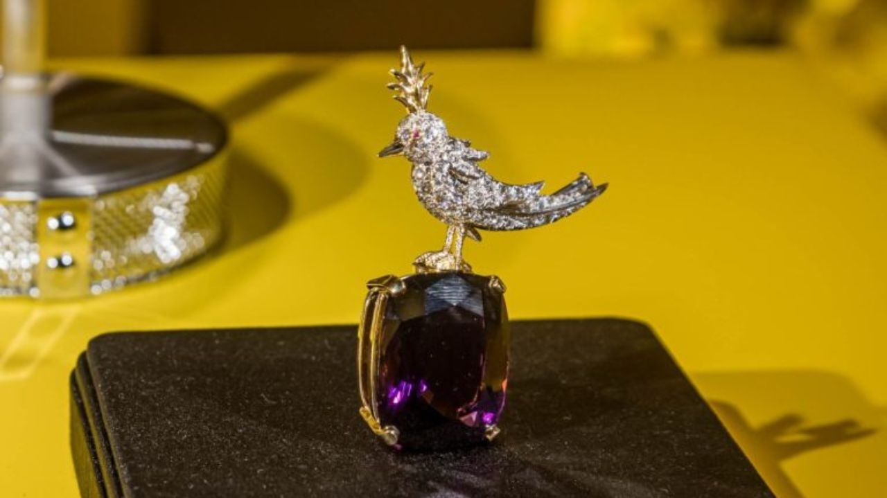 Joia rara: Tiffany & Co. transforma kunzita de 7.500 quilates em coleção exclusiva