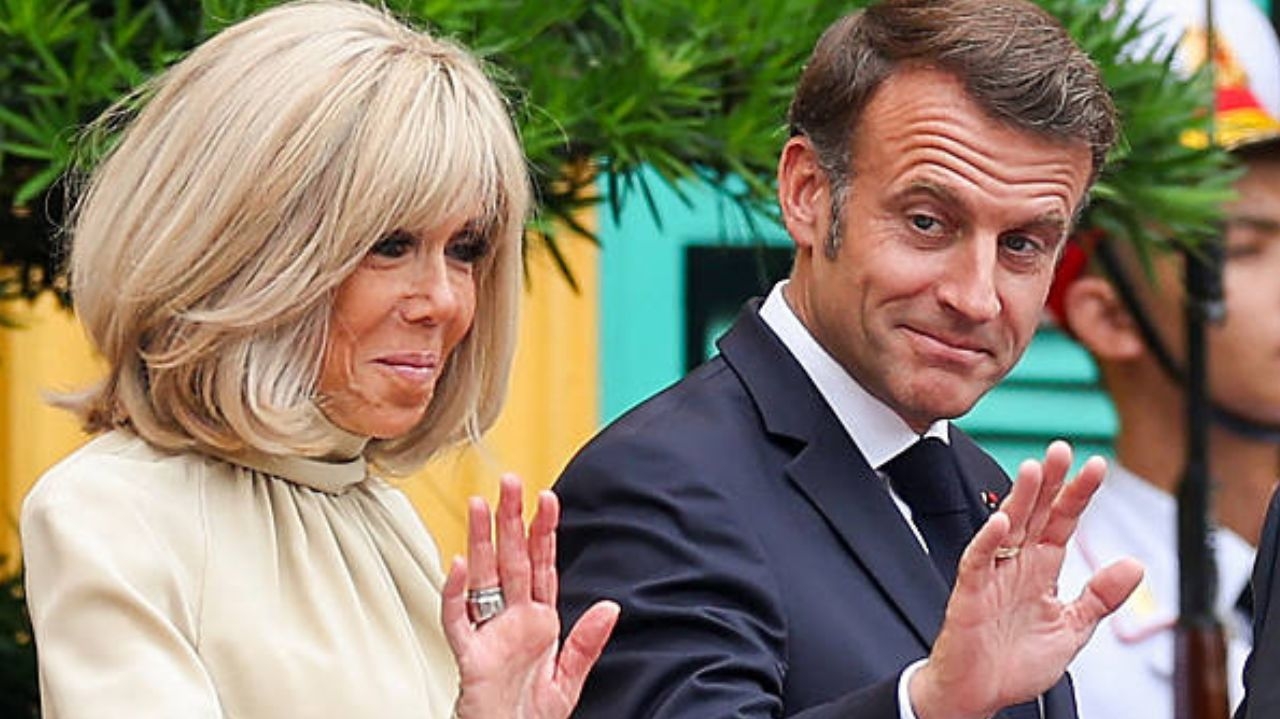 Presidente francês comenta gesto de Brigitte em vídeo viral