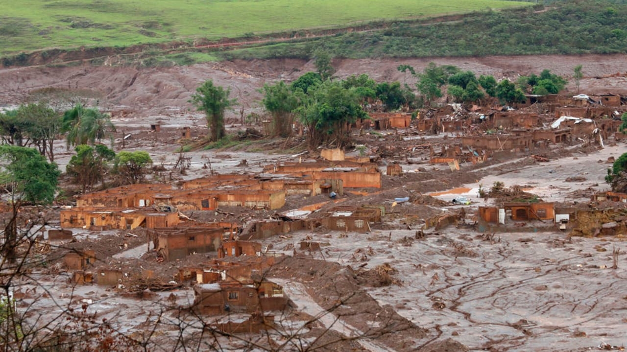 Após 10 anos da tragédia de Mariana, governo investe R$ 12 bi no SUS das regiões atingidas