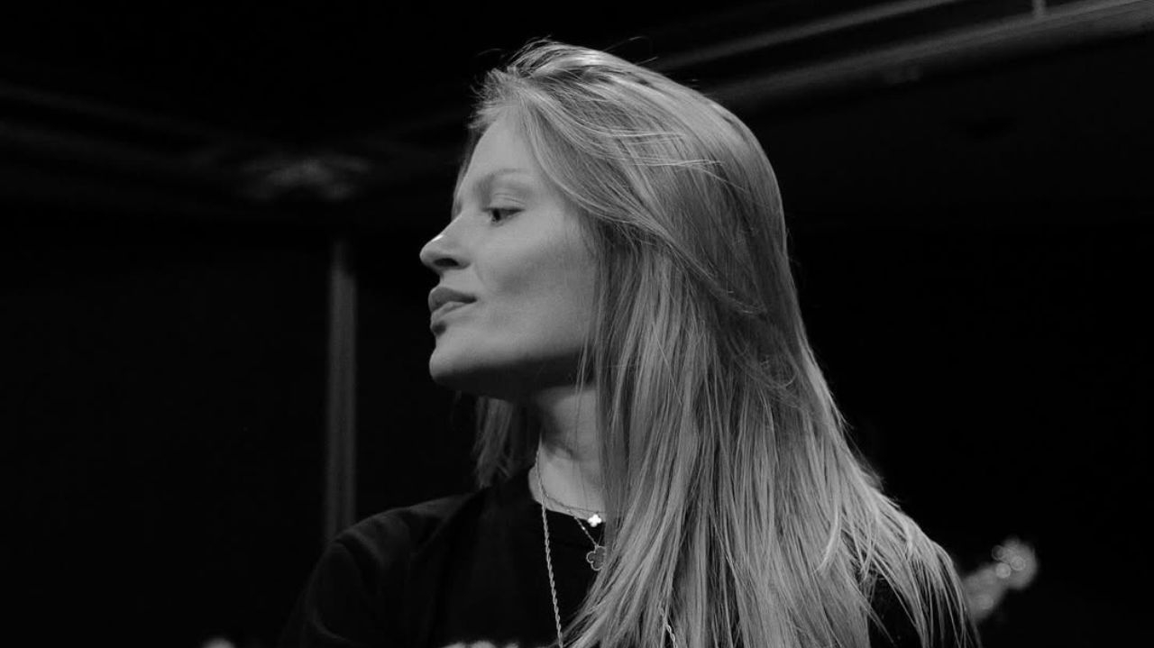 Luísa Sonza compartilha fotos de ensaio para shows nos Estados Unidos