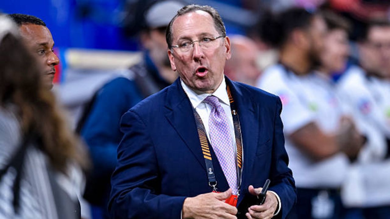 John Textor planeja venda do Crystal Palace