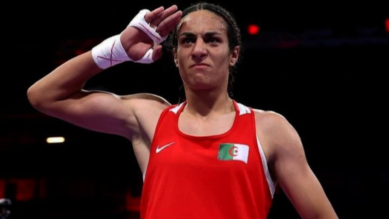 Federação mundial do boxe se desculpa formalmente à campeã mundial Imane Khelif