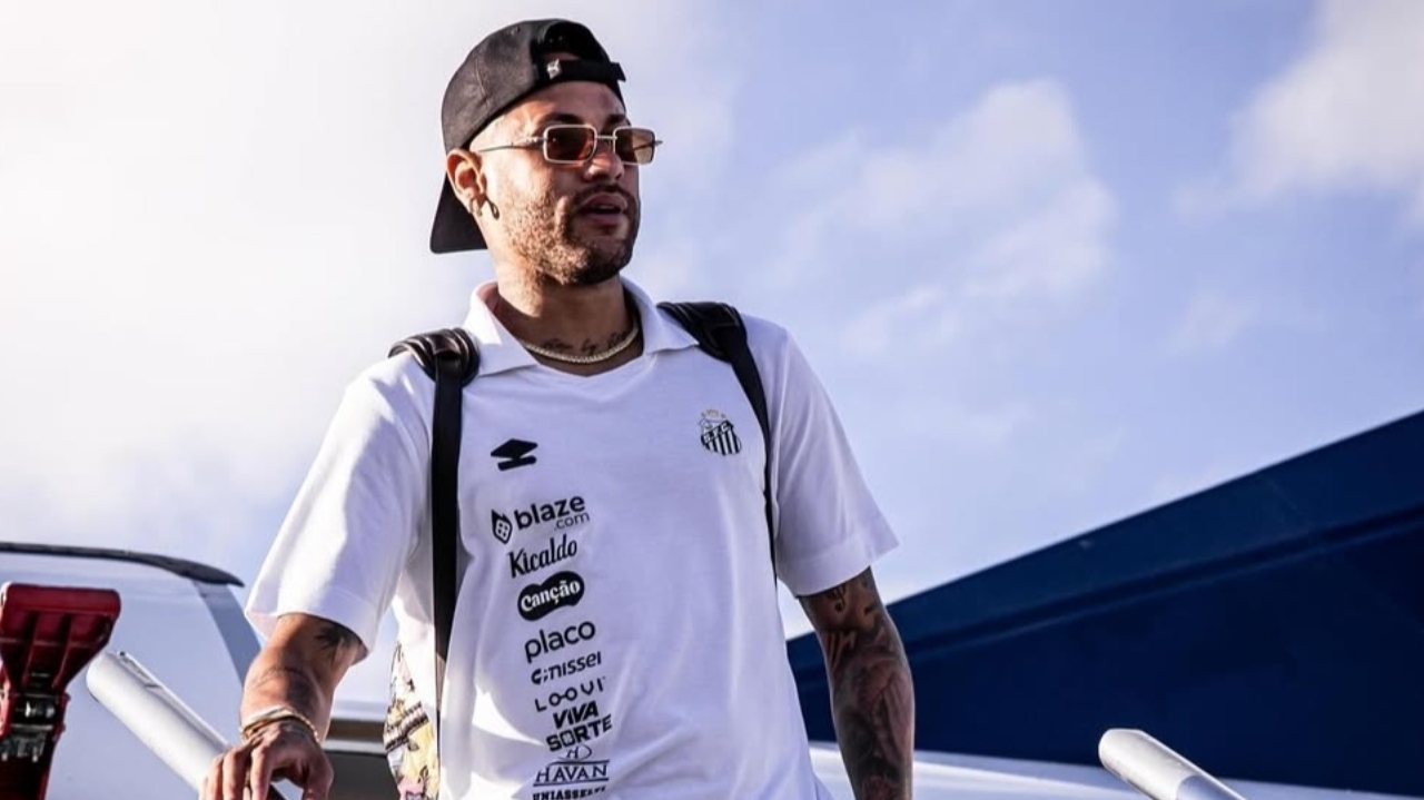 Dirigente do Santos afirma que “conta não fechou” sobre renovação de Neymar