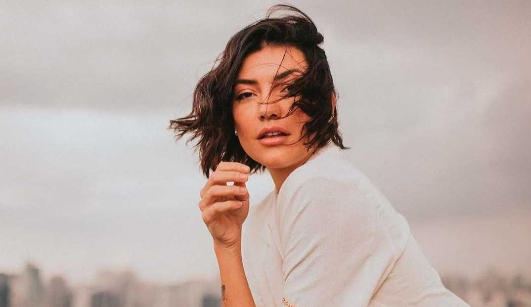 Após quebrar garrafa, Gabi Prado é expulsa de restaurante em São Paulo