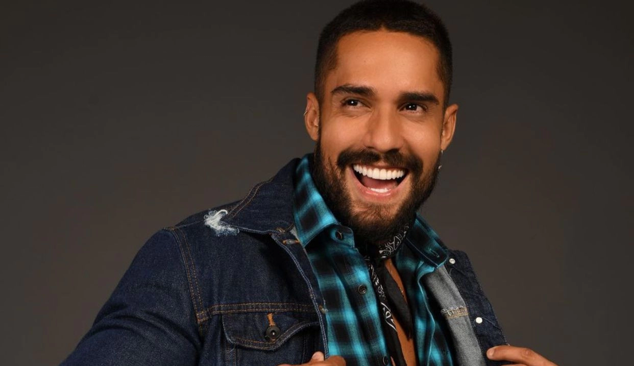 Bil Araújo vence Prova do Fazendeiro