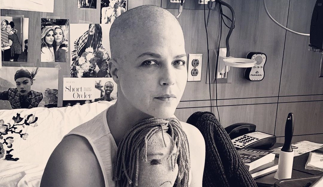 Documentário sobre a luta de Selma Blair contra a esclerose múltipla ganha data de estreia