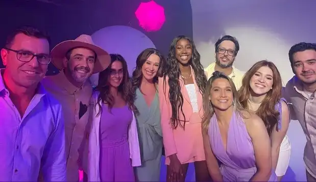 Com o final de ano chegando, artistas da globo se preparam para vinheta tradicional da emissora