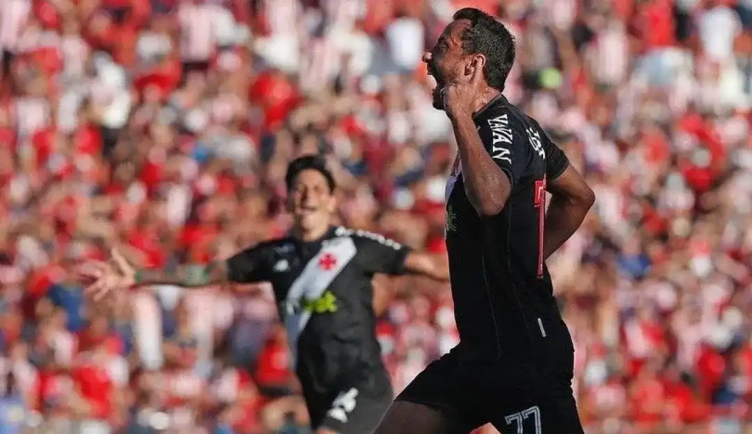 Vasco começa mas sofre para conseguir empate com Náutico nos aflitos