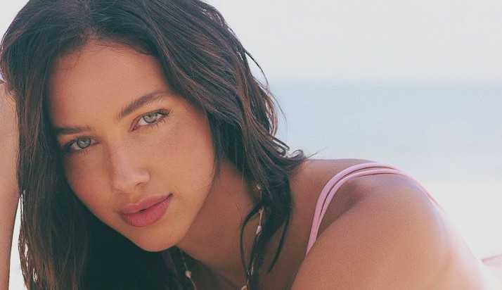 Modelo da Chanel, Mari Beltrame, assume novo empreendimento voltado a práticas de yoga e autoconhecimento