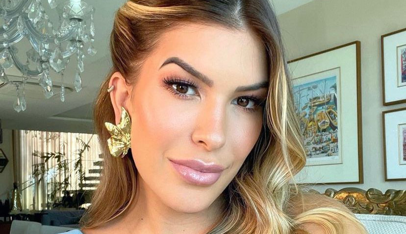 Lore Improta desabafa sobre amamentação: “/Tirou um pedaço do bico”/