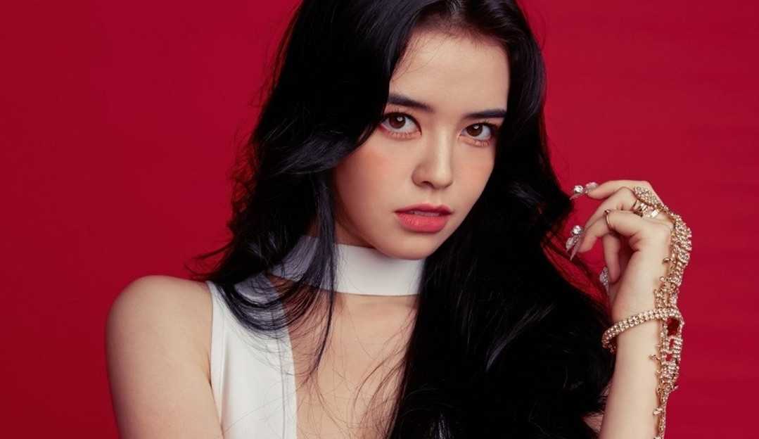 Leia, integrante brasileira do Blackswan, está sofrendo bullying de colegas de grupo