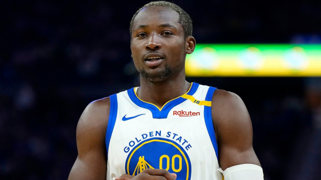 Ala-pivô do Golden State Warriors tem futuro incerto na franquia