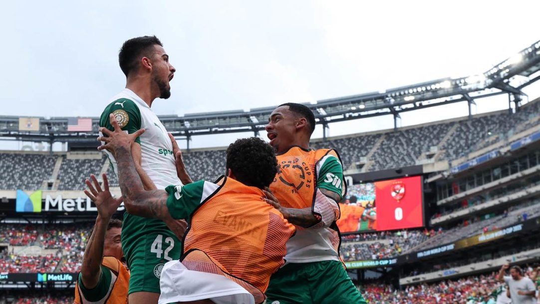 Palmeiras bate Al-Ahly e assume liderança provisória do Grupo A