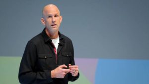 Executivo da Apple afirma que IA não vai acabar com empregos