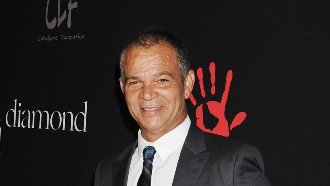 Causa da morte do pai de Rihanna, Ronald Fenty, é revelada