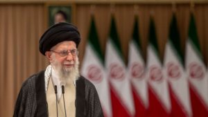 Ali Khamenei: conheça o líder supremo do Irã
