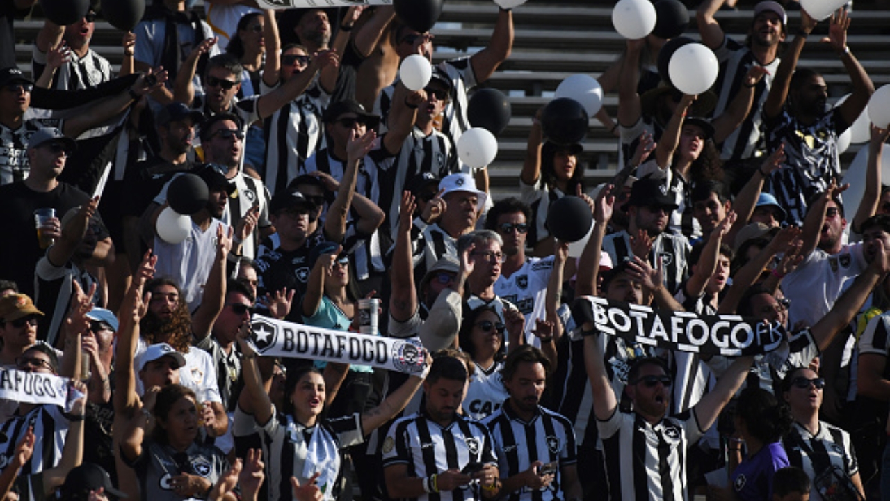 Torcida do Botafogo em partida válida pelo Mundial de Clubes | Reprodução/Federico Peretti/NurPhoto/Getty Images Embed
