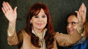 Ex-presidente da Argentina solicita prisão domiciliar sem tornozeleira