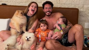 Viih Tube e Eliezer tranquilizam fãs após mal-estar da filha Lua