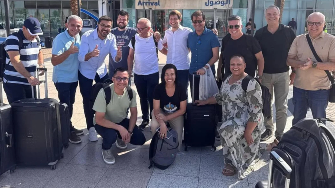 Comitiva brasileira retorna ao país após ficar retida em Israel